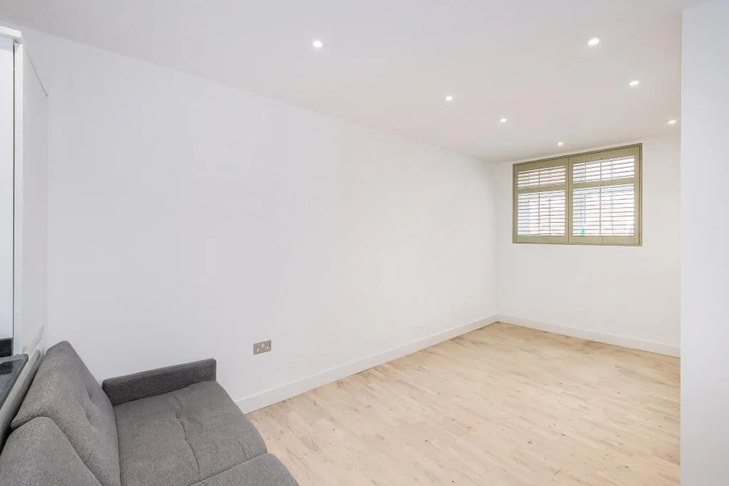 1 bedroom ground floor flat for rent