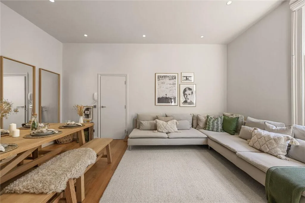 2 bedroom flat for rent