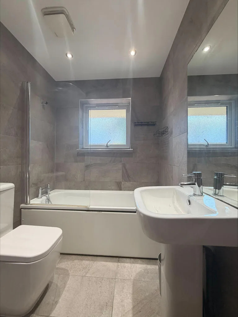 4 bedroom town house for rent