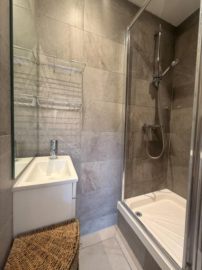 4 bedroom town house for rent