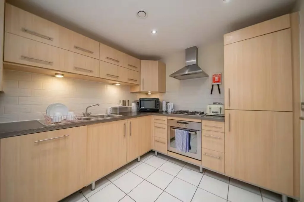 4 bedroom flat for rent