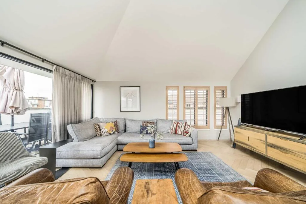 3 bedroom flat for rent