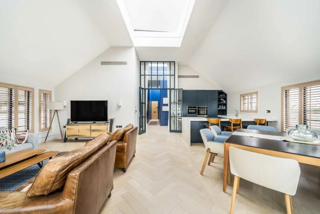 3 bedroom flat for rent