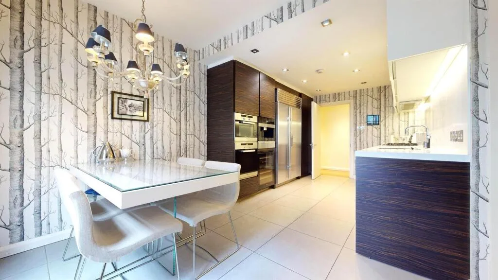 5 bedroom apartment for rent
