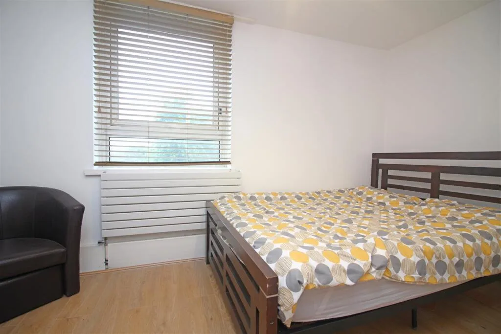 4 bedroom flat for rent