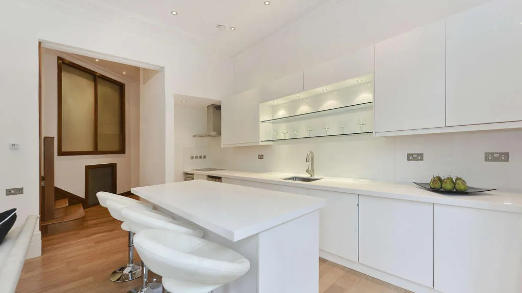 3 bedroom flat for rent