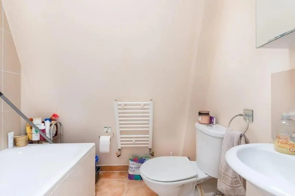 3 bedroom flat for rent