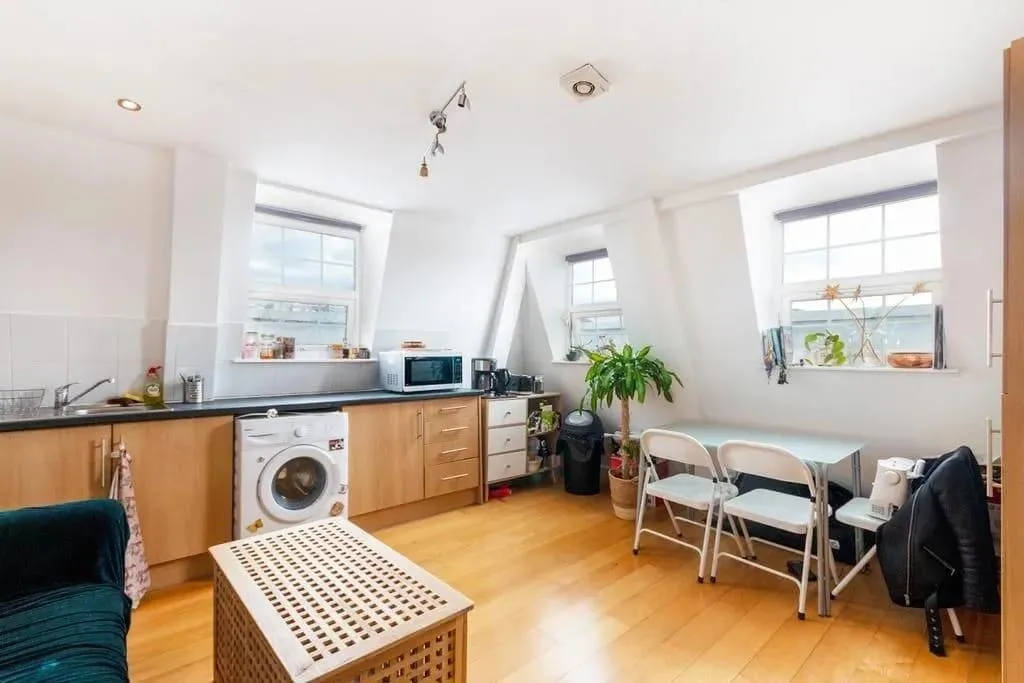3 bedroom flat for rent