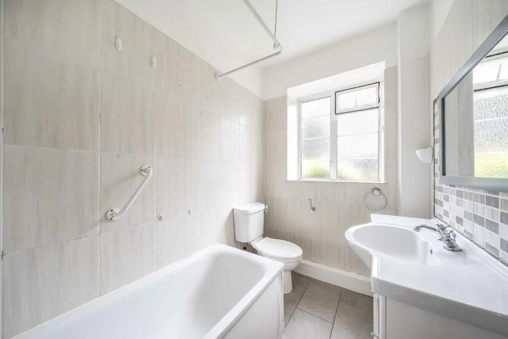 3 bedroom flat for rent
