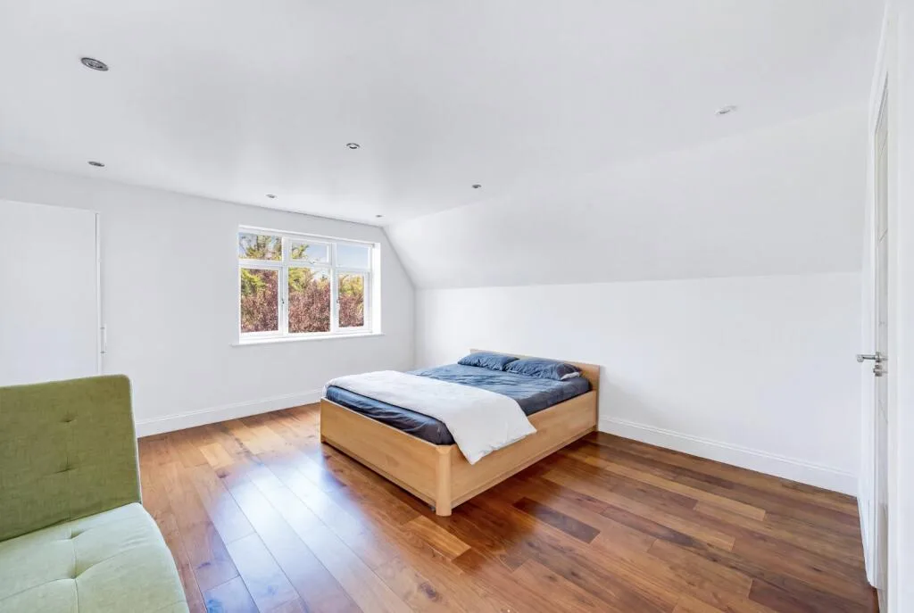 8 bedroom detached house for rent