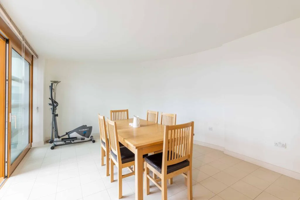 3 bedroom flat for rent