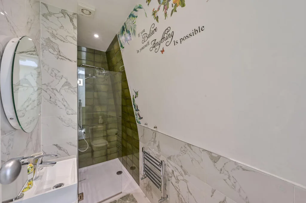 3 bedroom flat for rent