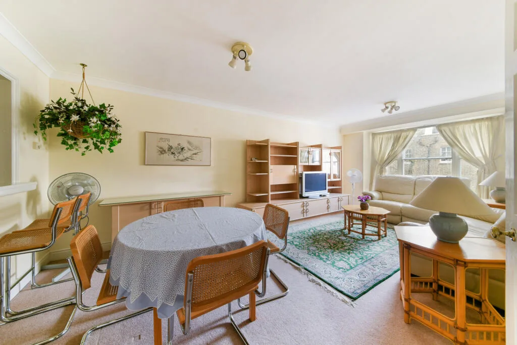 2 bedroom flat for rent