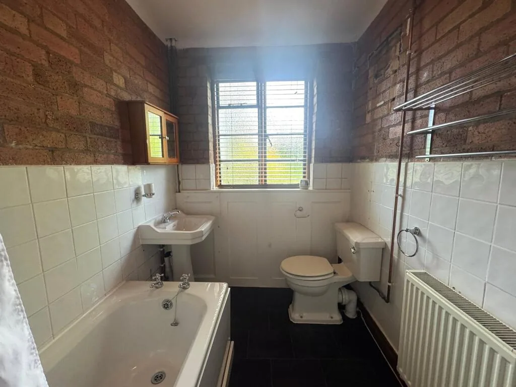 2 bedroom house for rent