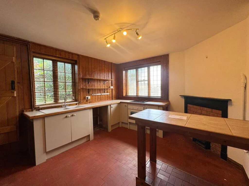 2 bedroom house for rent