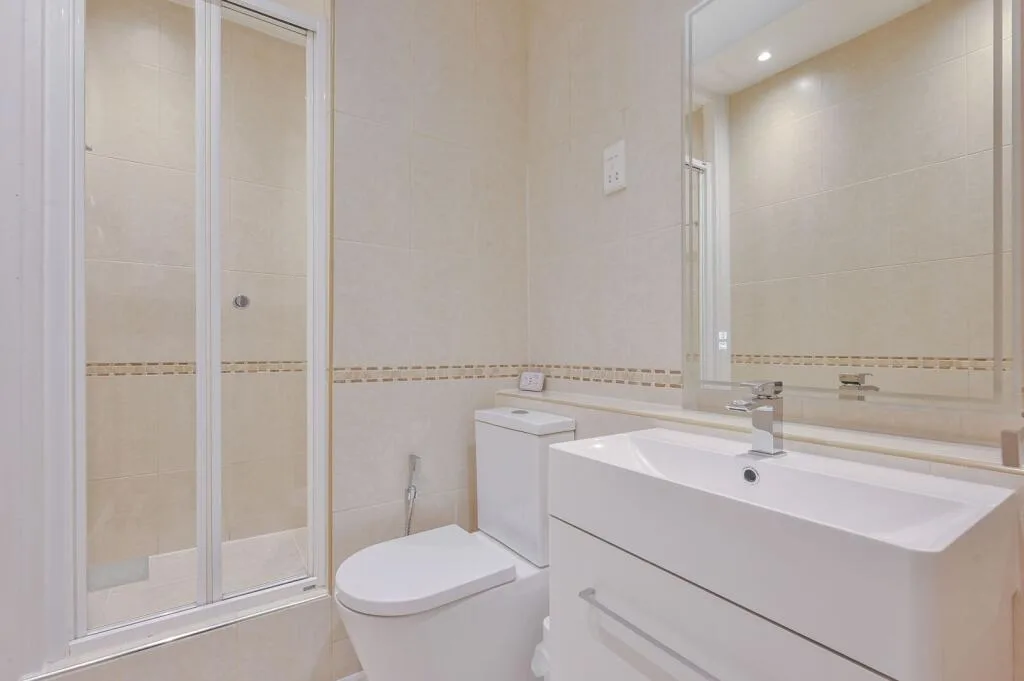 3 bedroom mews property for rent
