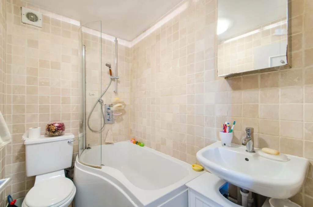 3 bedroom flat for rent