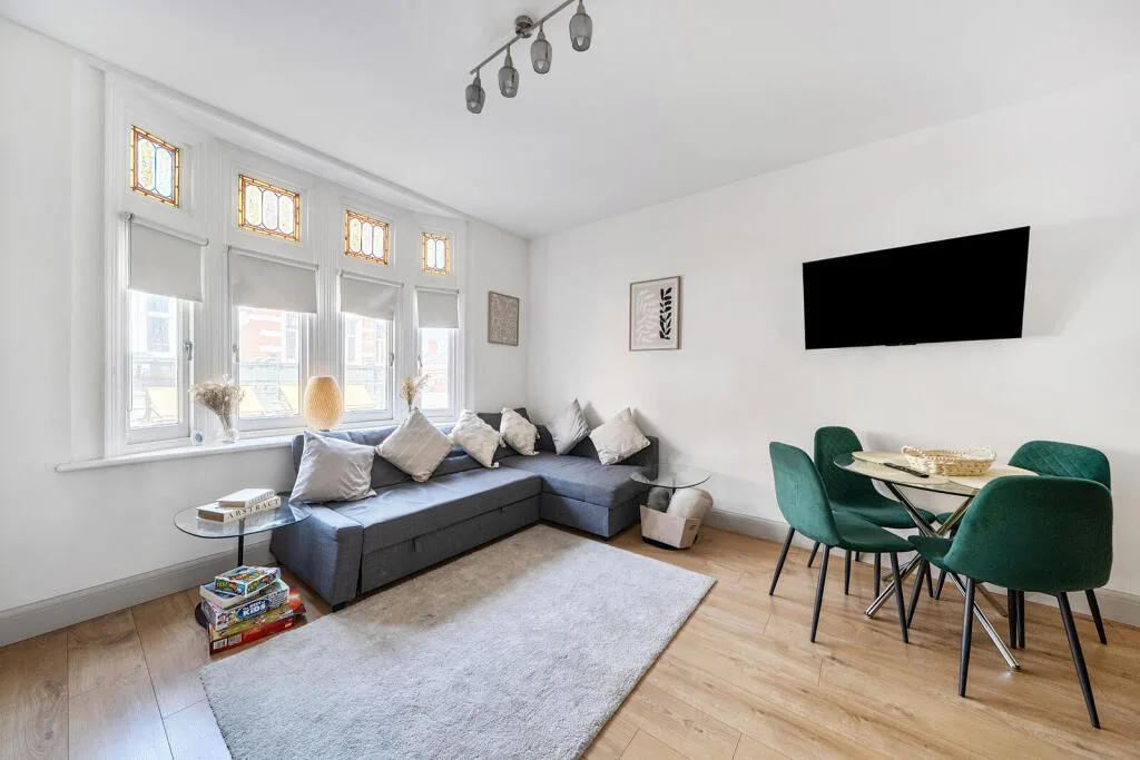 2 bedroom flat for rent