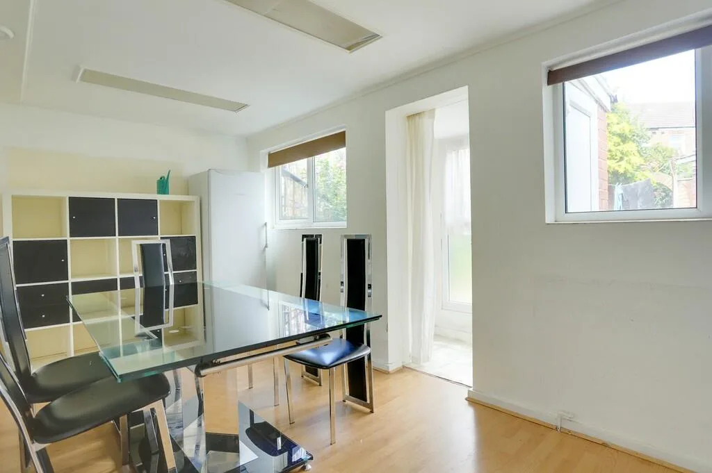 2 bedroom terraced house for rent