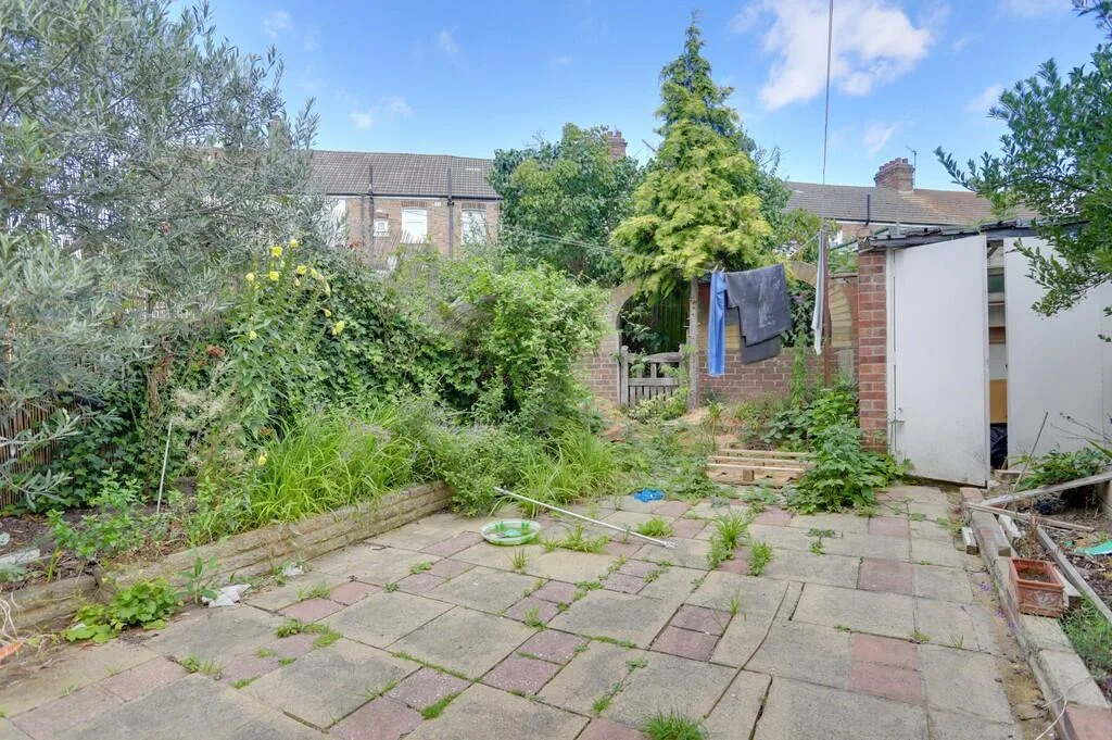 2 bedroom terraced house for rent