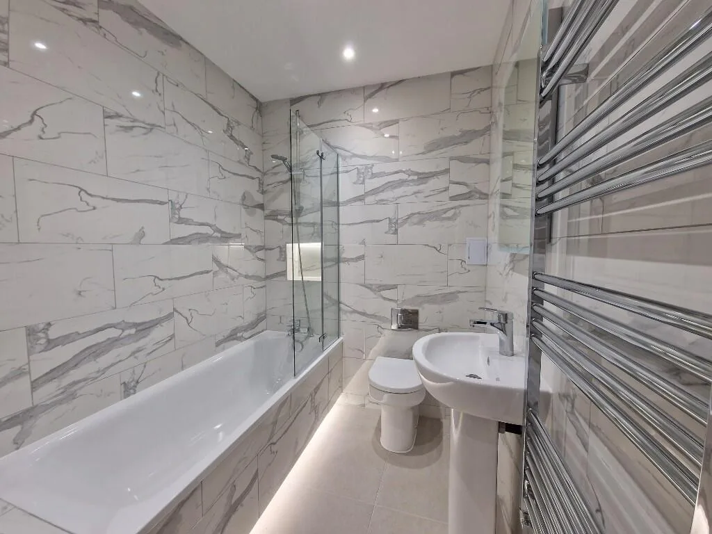 3 bedroom maisonette for rent