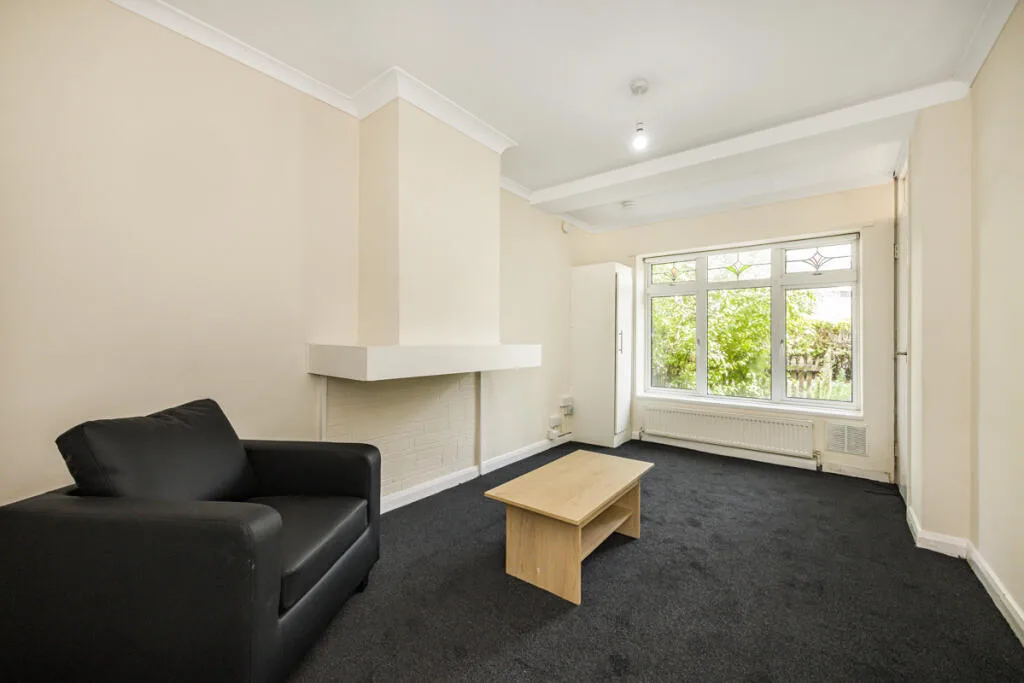 1 bedroom ground floor flat for rent