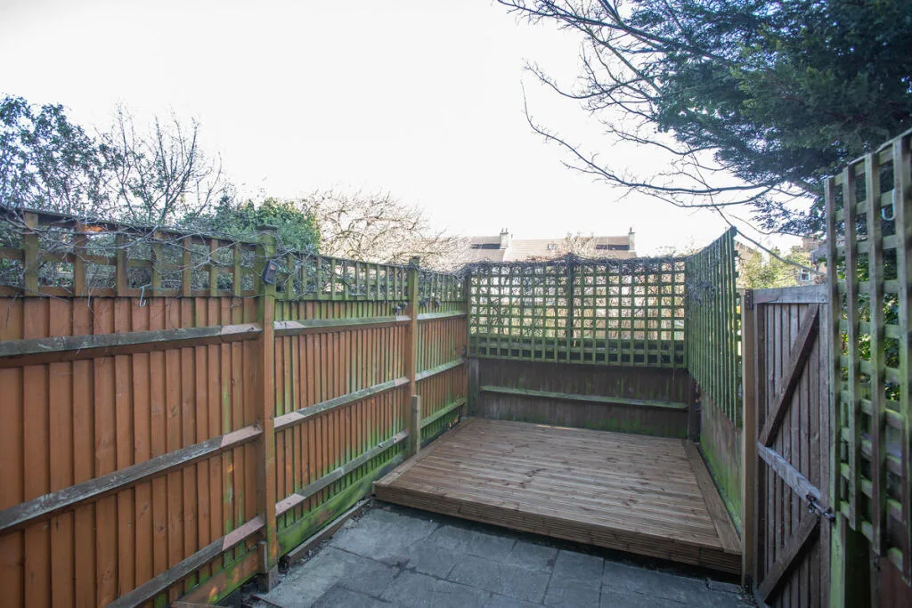 3 bedroom maisonette for rent