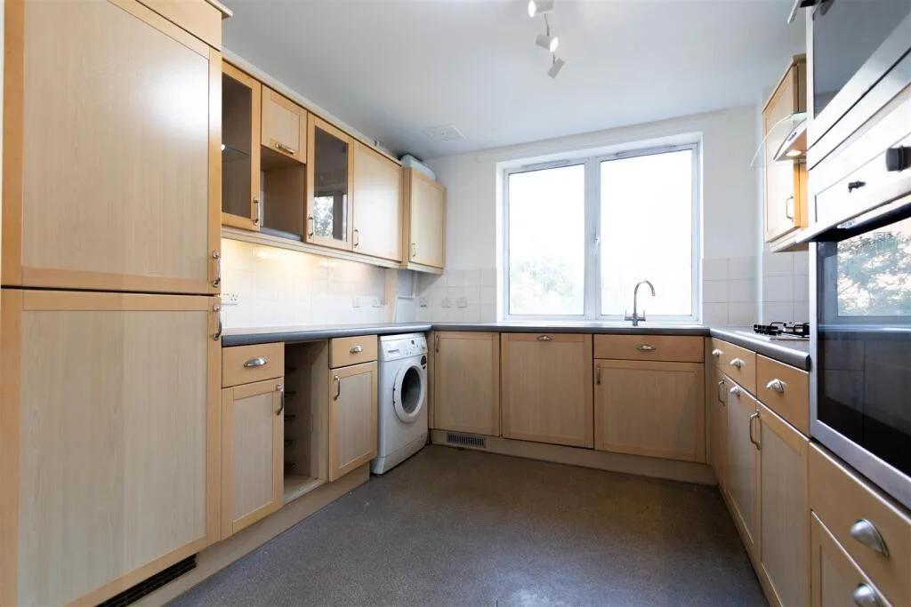 4 bedroom apartment for rent