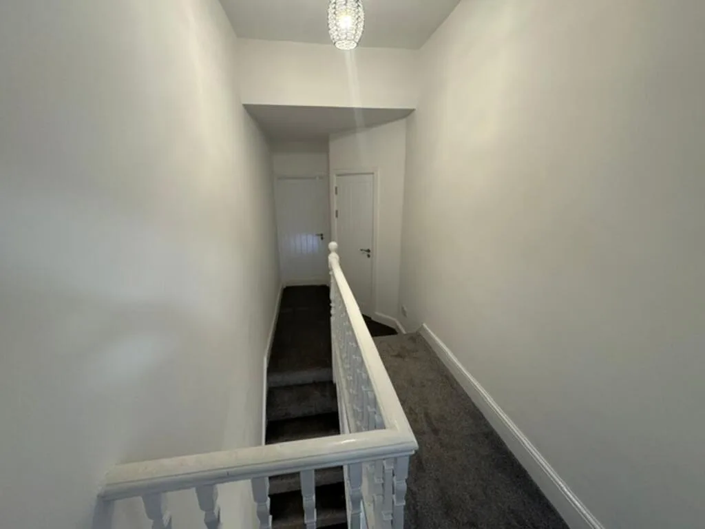 5 bedroom terraced house for rent