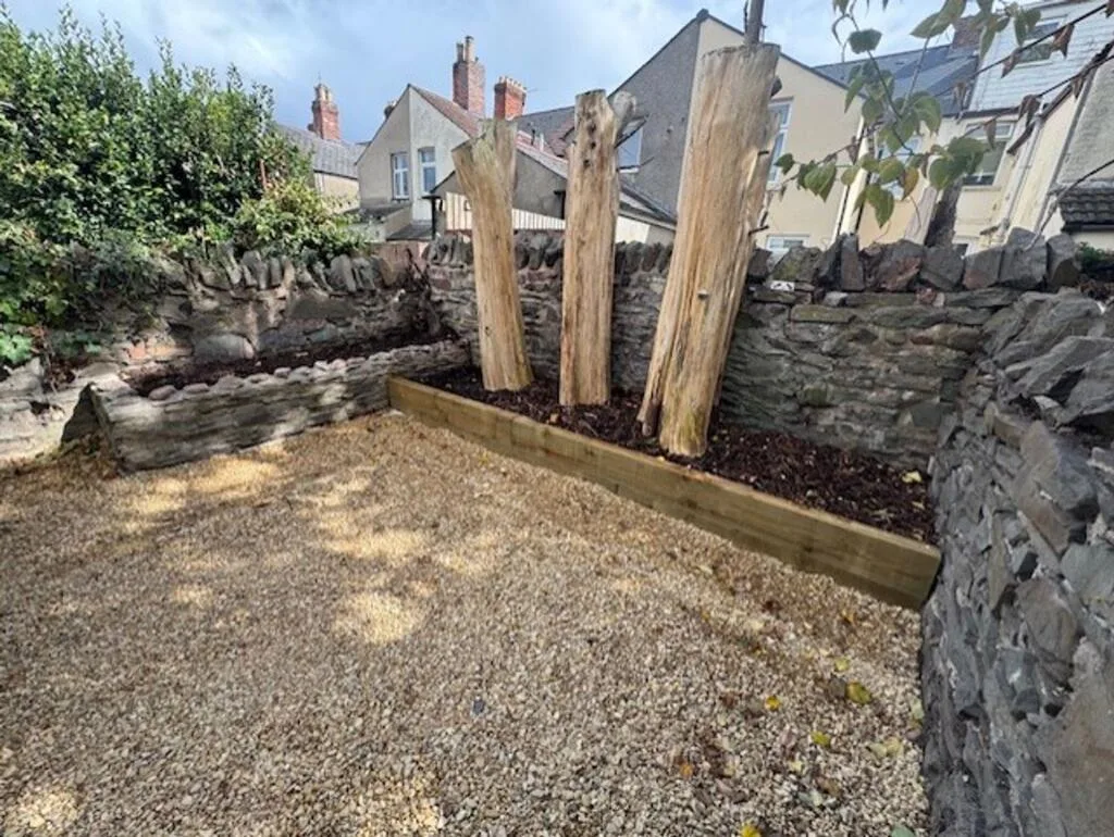 5 bedroom terraced house for rent