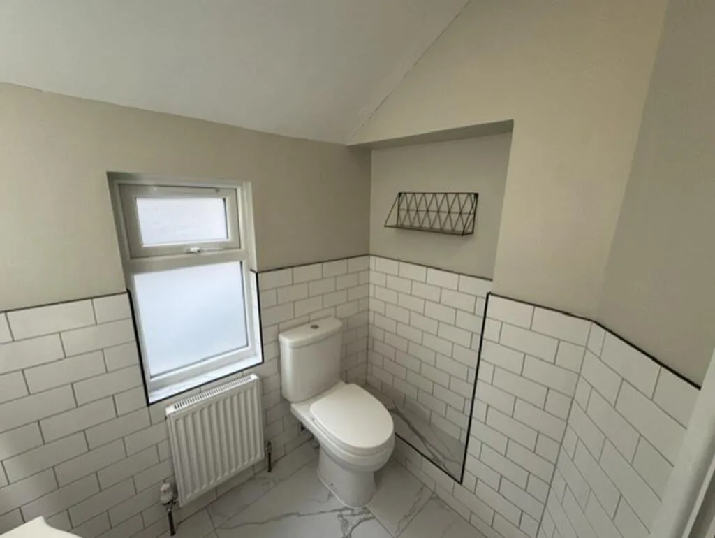 5 bedroom terraced house for rent