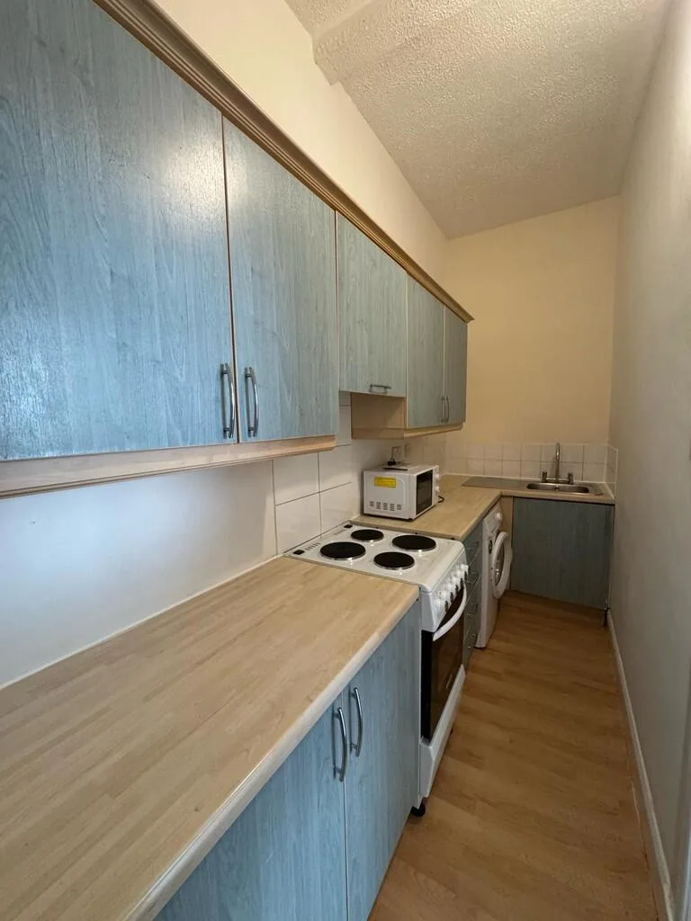 2 bedroom ground floor flat for rent