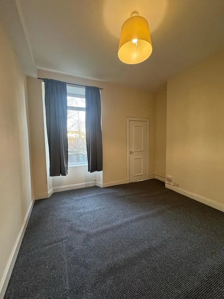 2 bedroom ground floor flat for rent