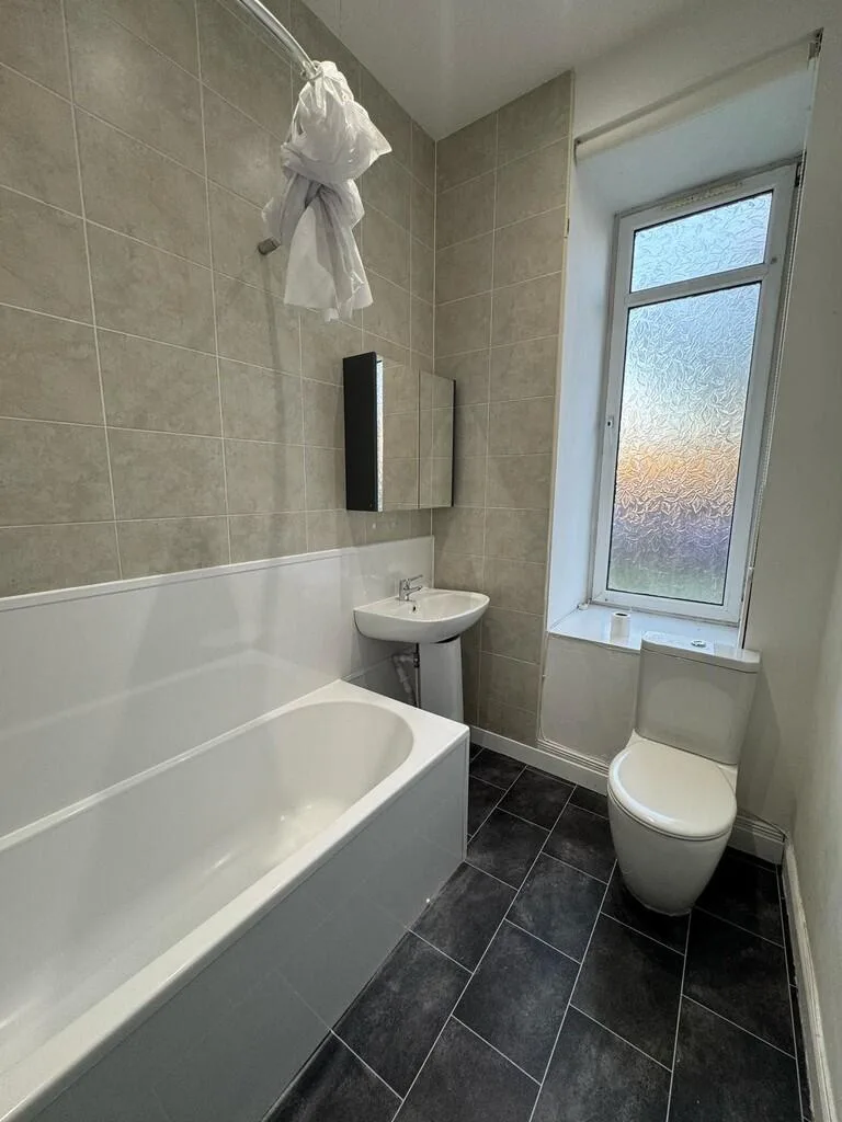 2 bedroom ground floor flat for rent