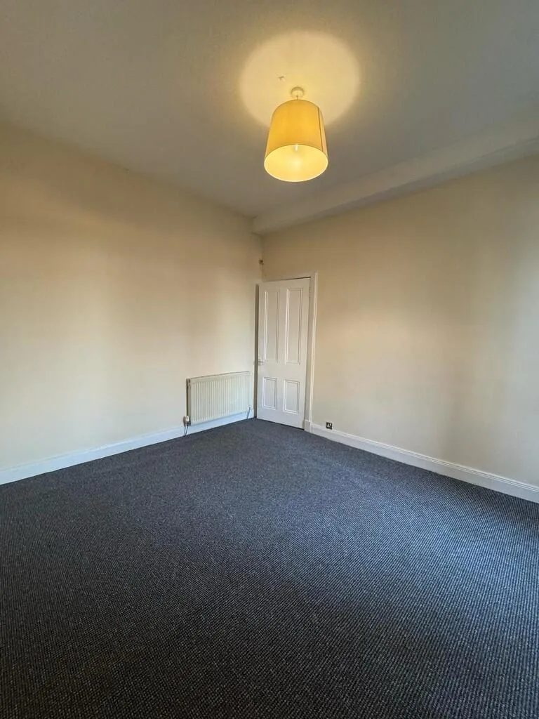 2 bedroom ground floor flat for rent