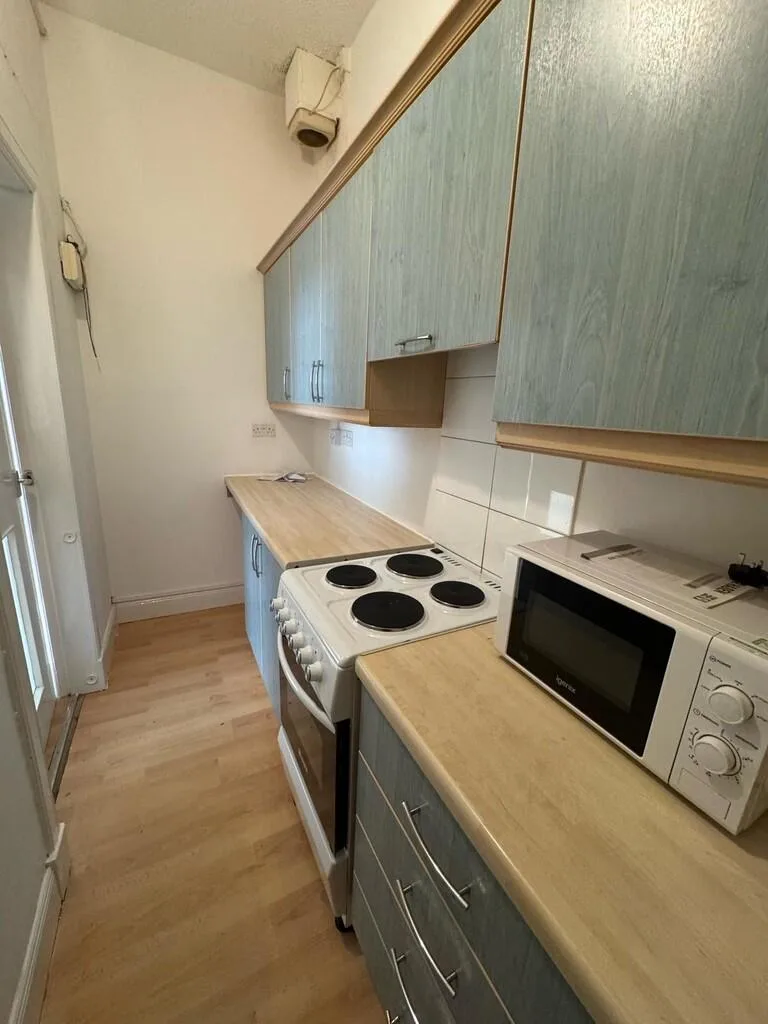 2 bedroom ground floor flat for rent
