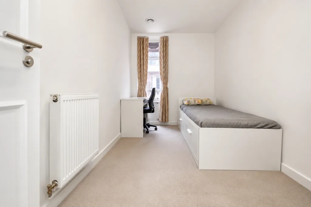 3 bedroom maisonette for rent