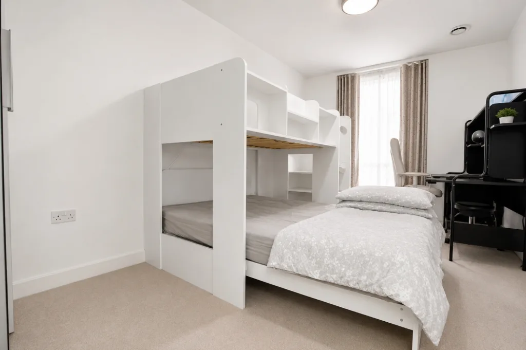 3 bedroom maisonette for rent