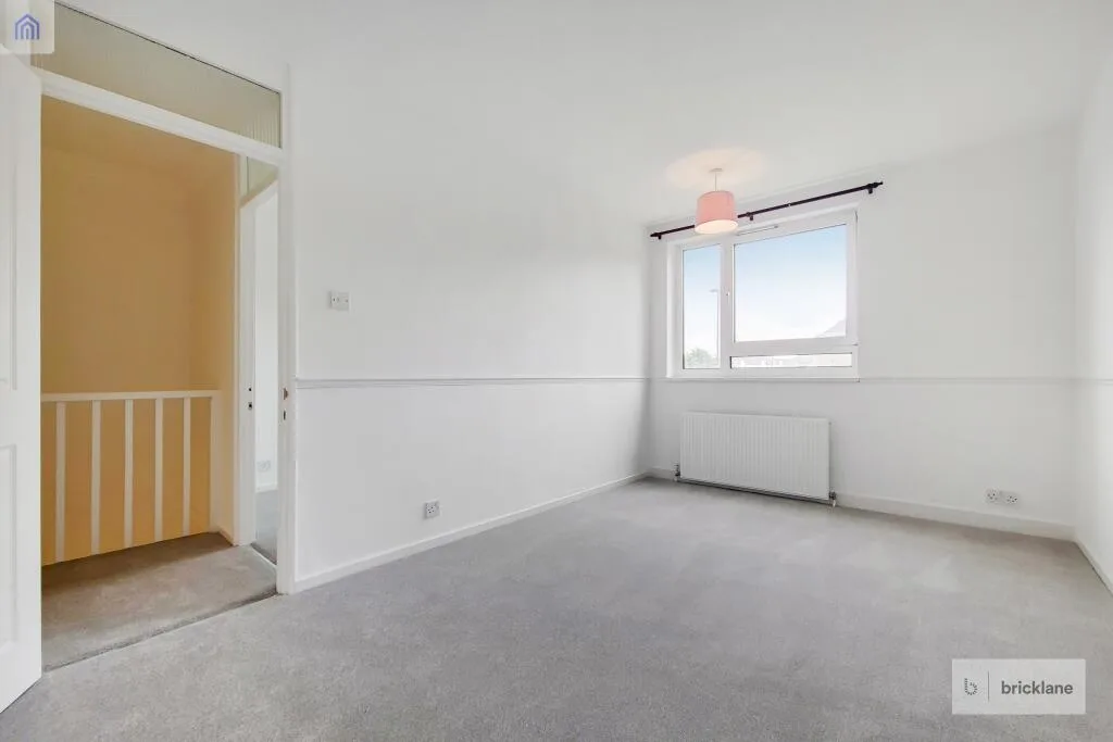 3 bedroom maisonette for rent