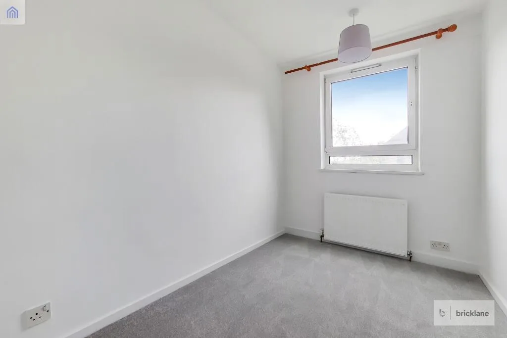 3 bedroom maisonette for rent
