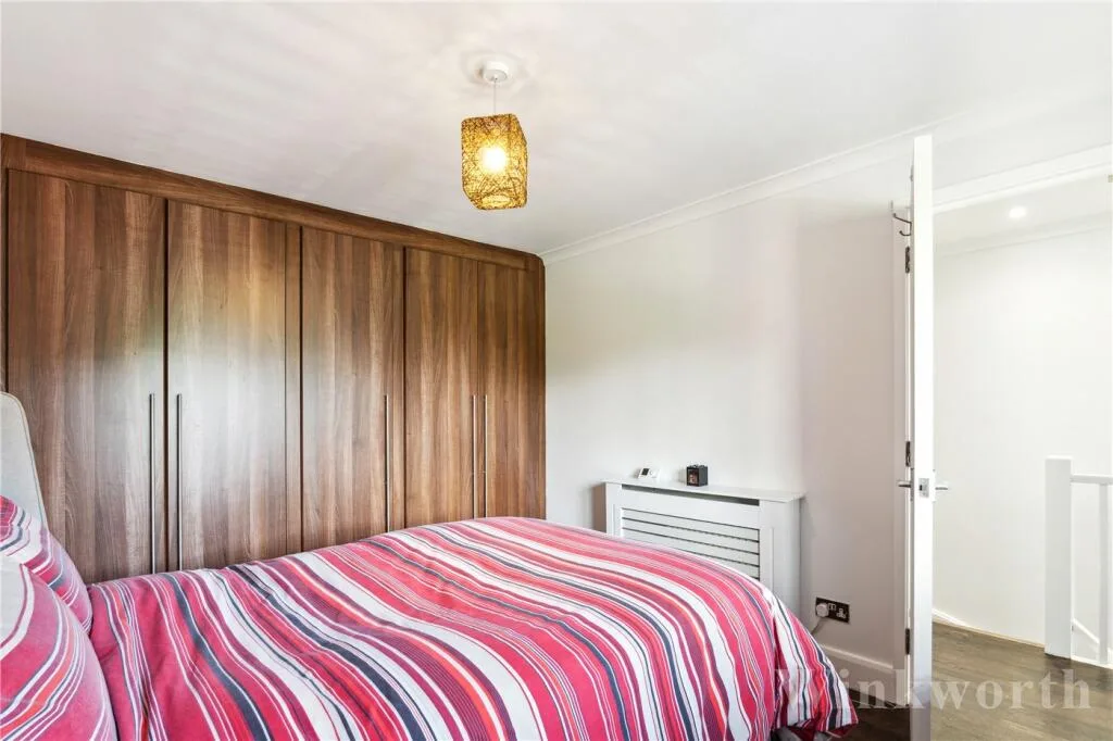 2 bedroom end of terrace house for rent