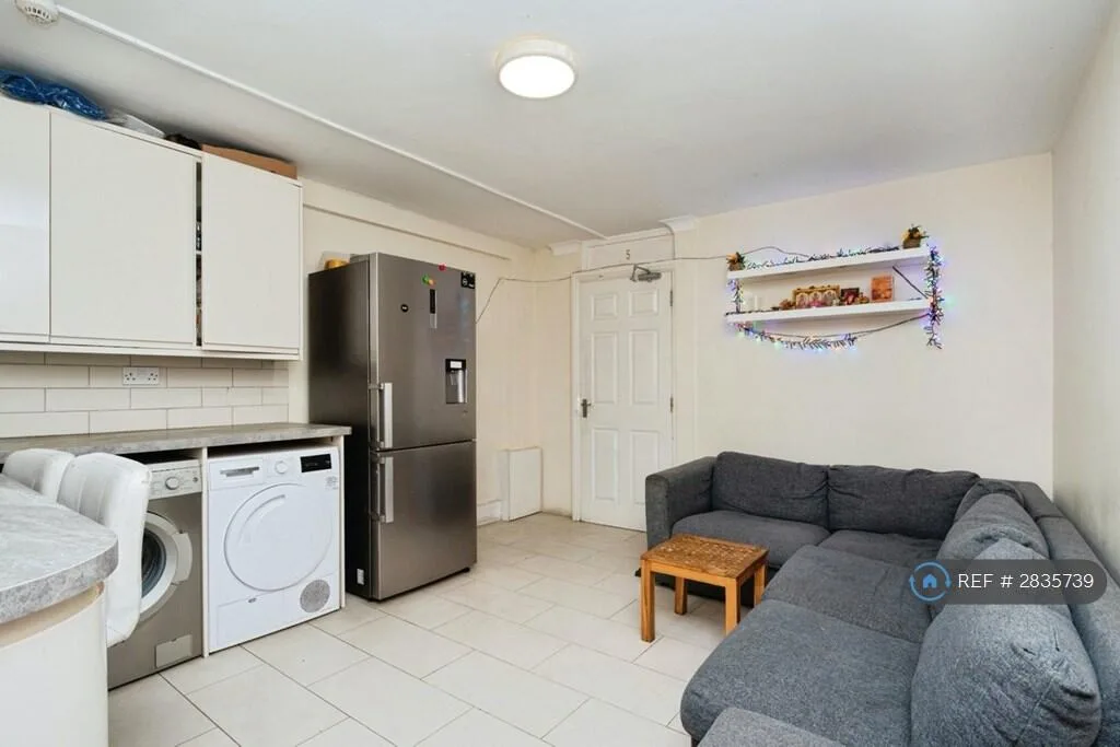 4 bedroom terraced house for rent