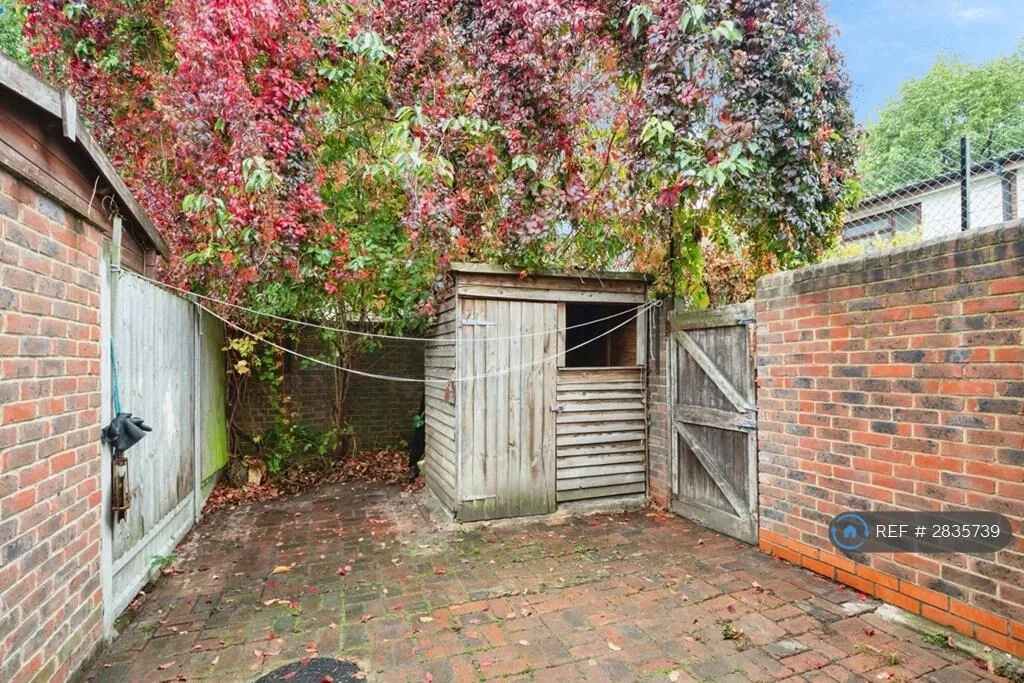 4 bedroom terraced house for rent