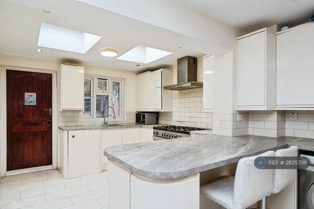 4 bedroom terraced house for rent