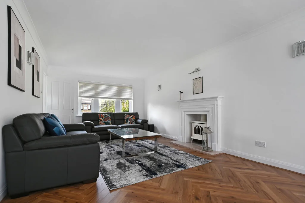 4 bedroom detached house for rent
