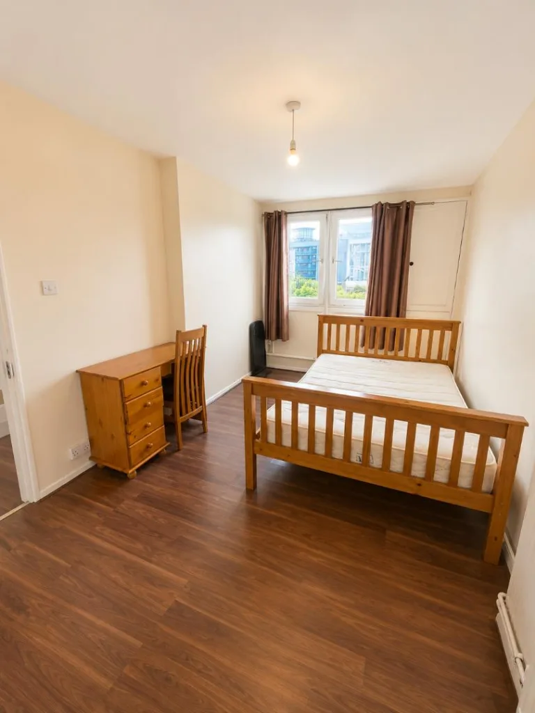 3 bedroom flat for rent