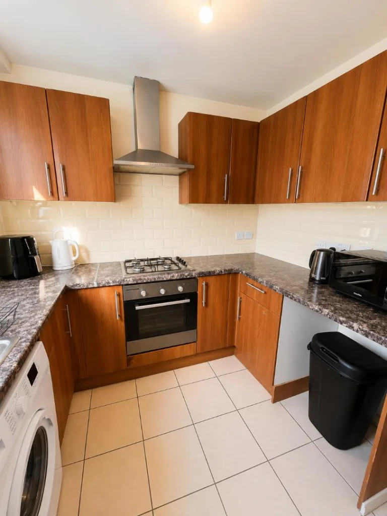 3 bedroom flat for rent