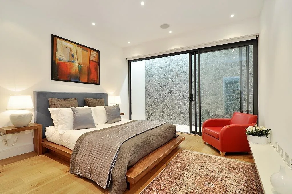 3 bedroom mews property for rent