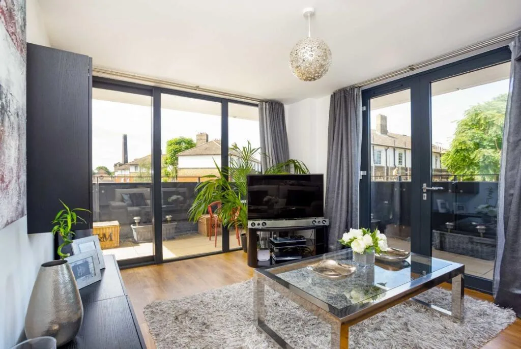 2 bedroom flat for rent