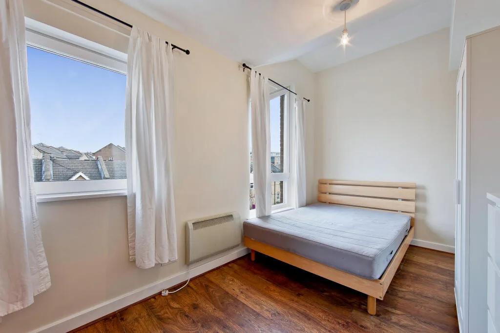 5 bedroom house for rent